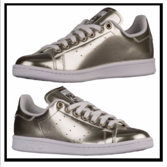 adidas Shoes - Metallic Stan Smith sneakers. Size 9.5